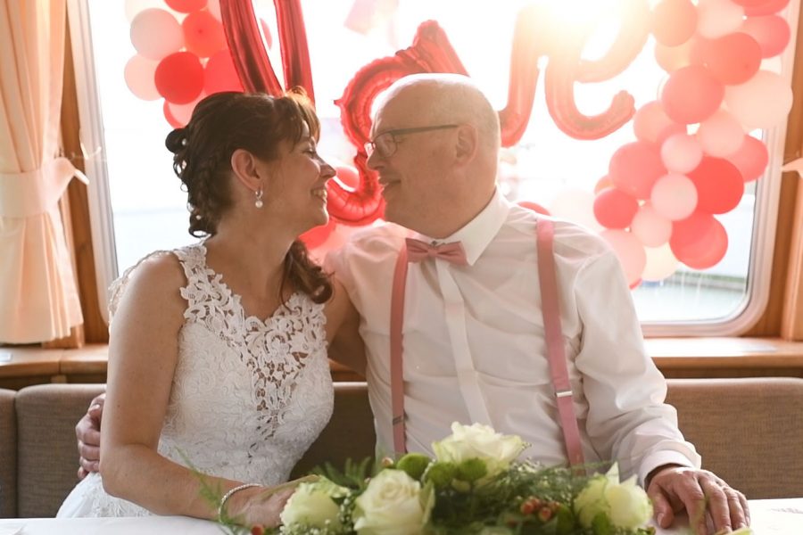 Hochzeitsfilmer Hochzeit auf der Elbe