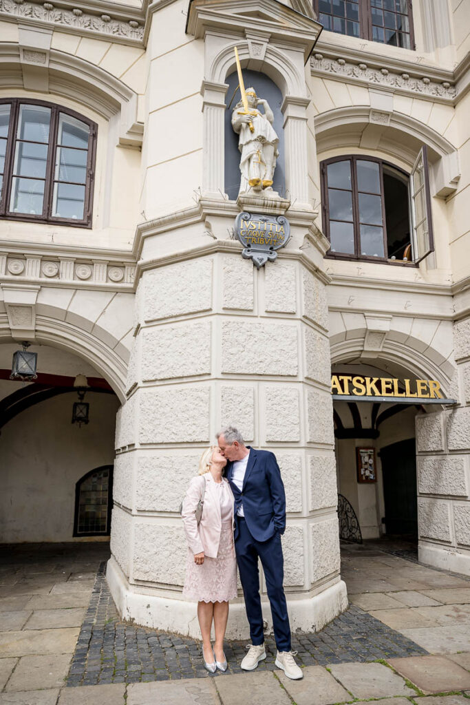 Hochzeitsfotograf Lüneburg Hochzeitsportrait Rathaus