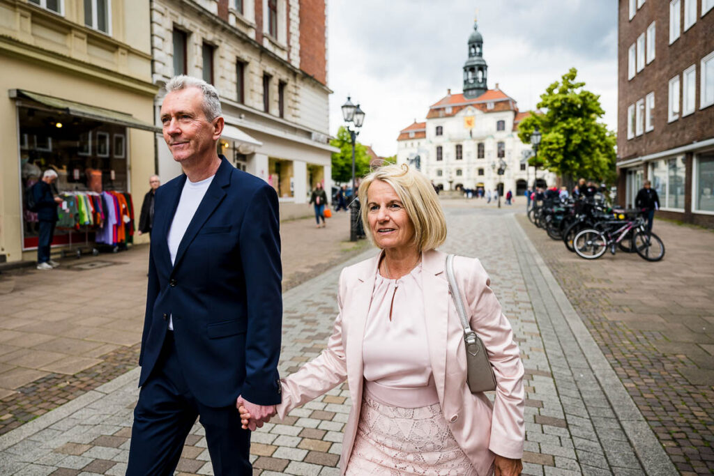 Hochzeitsfotograf Lüneburg Hochzeitsportrait Rathaus