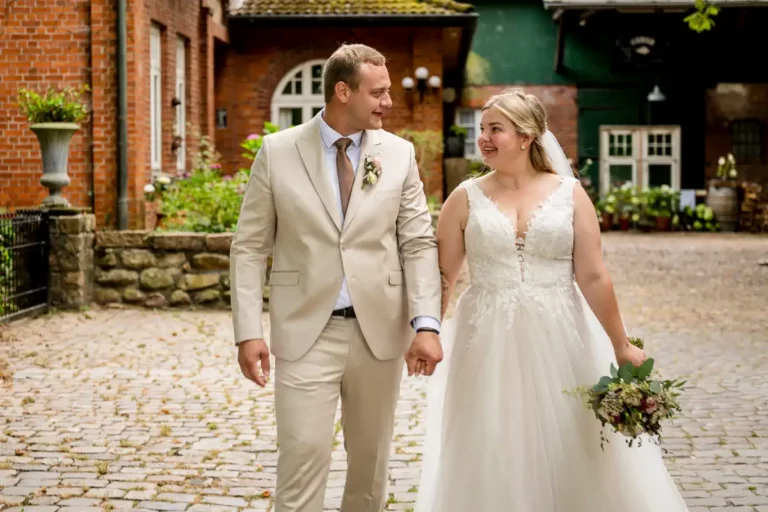 Hochzeit mit freier Trauung auf dem Kastanienhof
