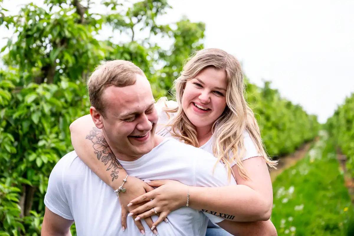 Hochzeitsfotograf Jork Kennlernshooting an der Elbe